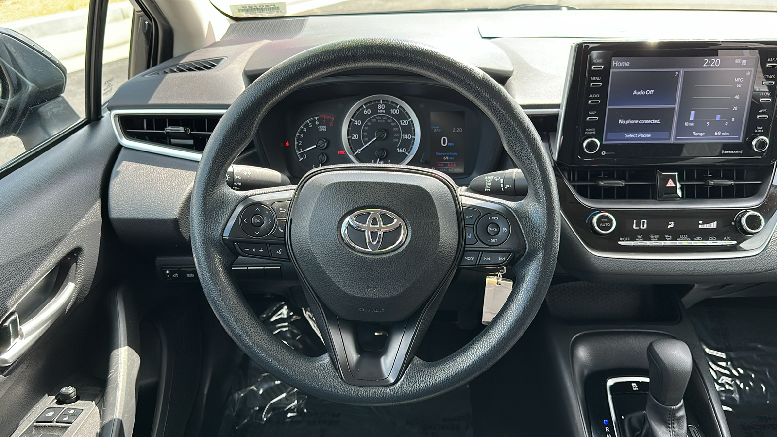 2021 Toyota Corolla LE 17