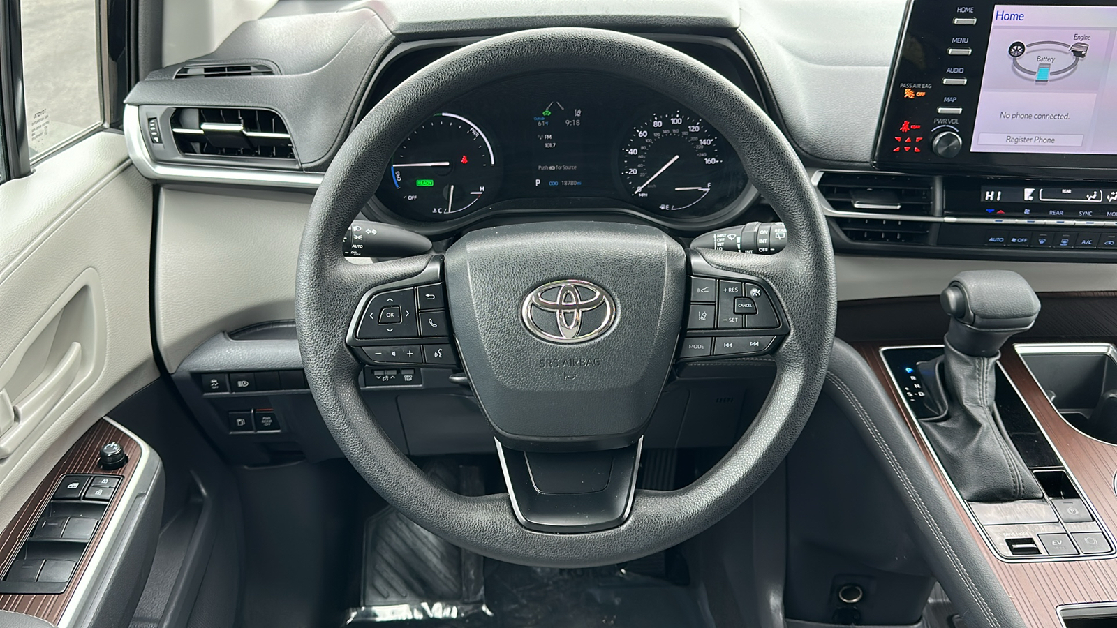 2023 Toyota Sienna LE 15