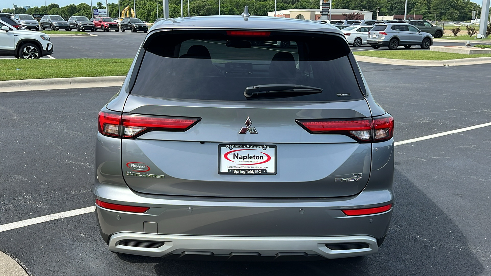 2024 Mitsubishi Outlander Plug-In Hybrid SE 7