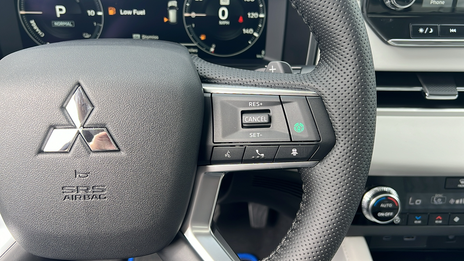 2024 Mitsubishi Outlander Plug-In Hybrid SEL 25