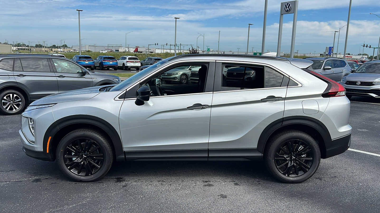 2024 Mitsubishi Eclipse Cross Black Edition 4