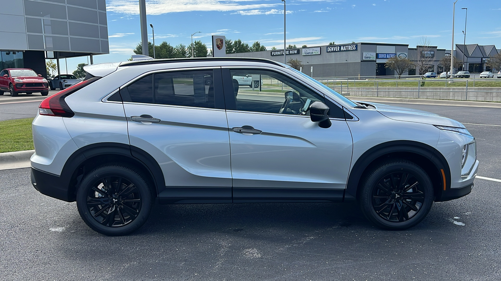 2024 Mitsubishi Eclipse Cross Black Edition 13