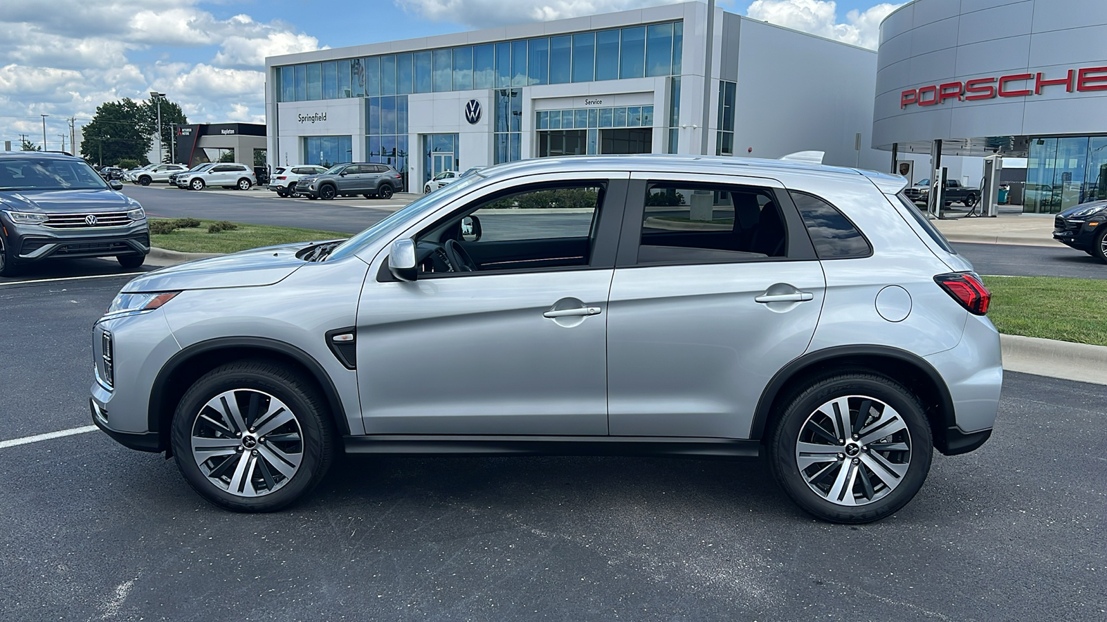 2024 Mitsubishi Outlander Sport ES 2