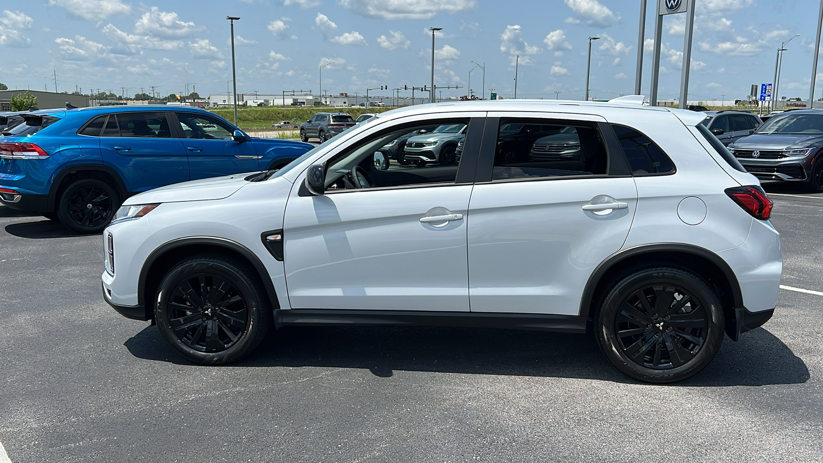 2024 Mitsubishi Outlander Sport LE 4