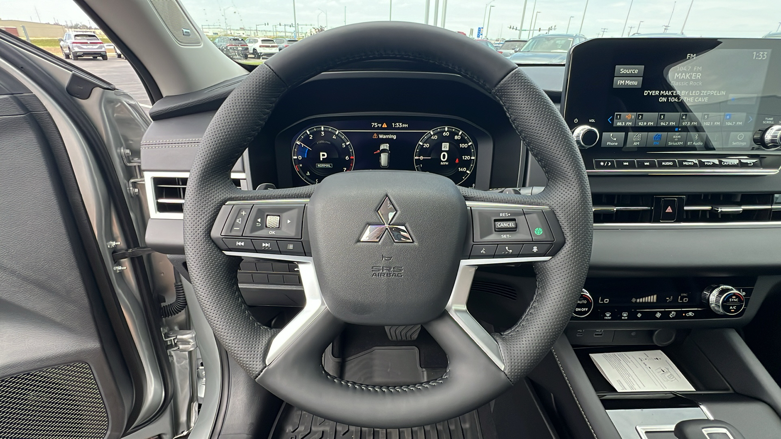 2024 Mitsubishi Outlander SE 22