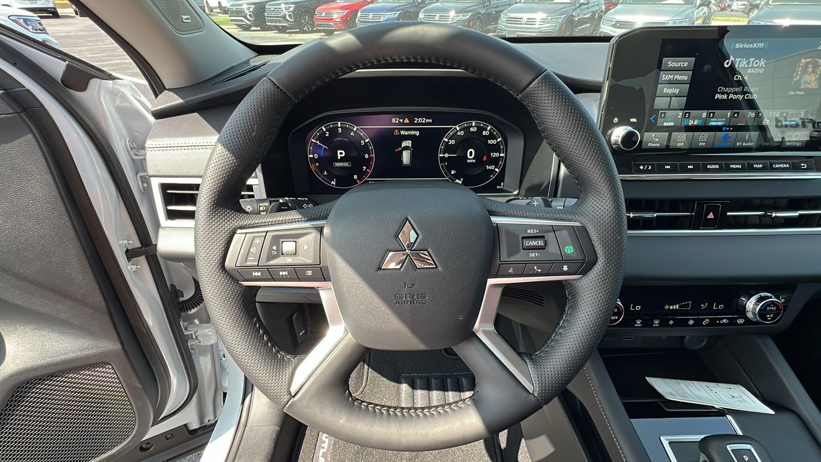 2024 Mitsubishi Outlander SE 23