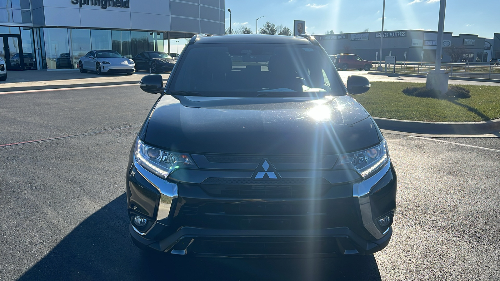 2020 Mitsubishi Outlander LE 8