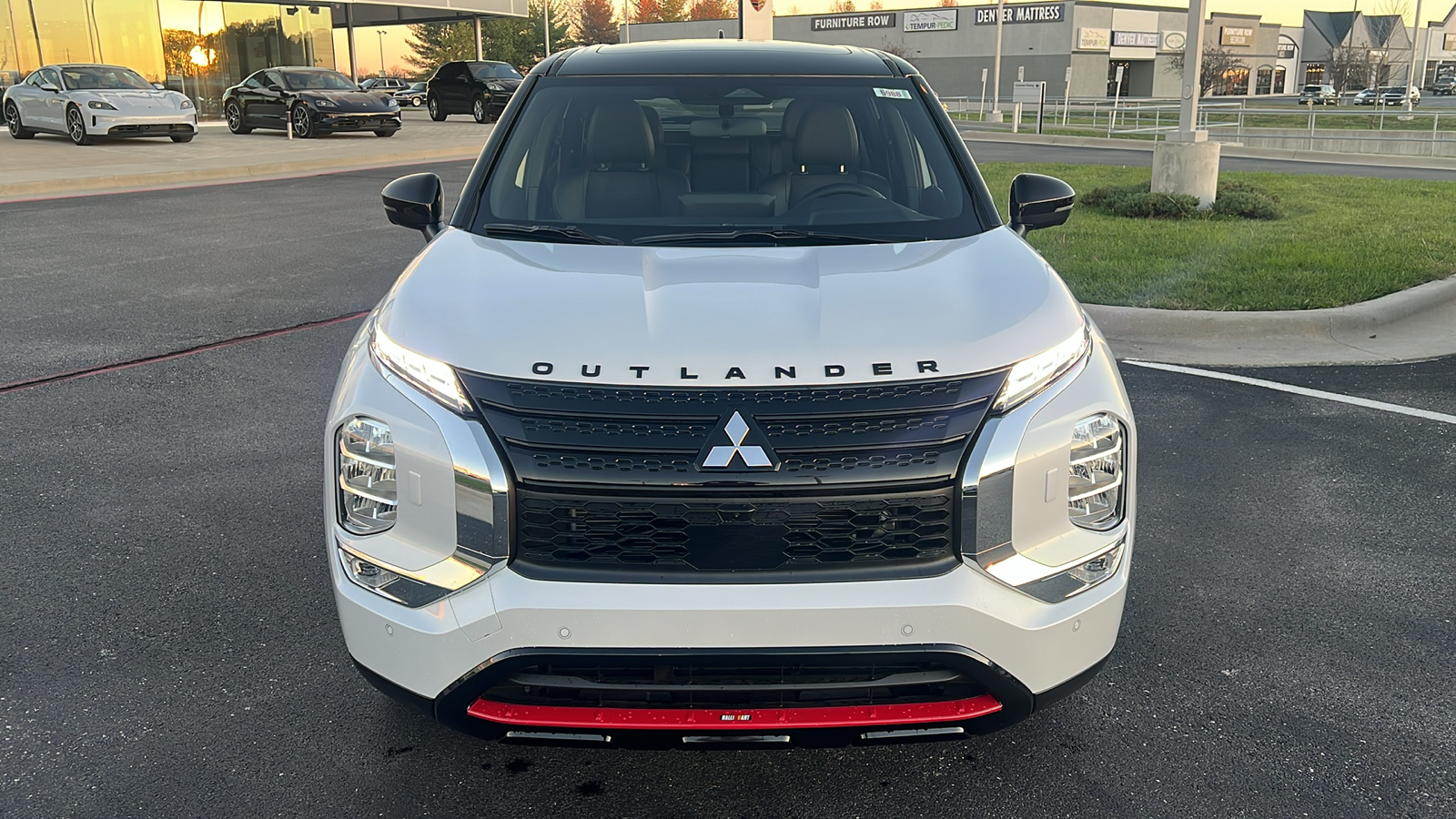 2024 Mitsubishi Outlander SE 11