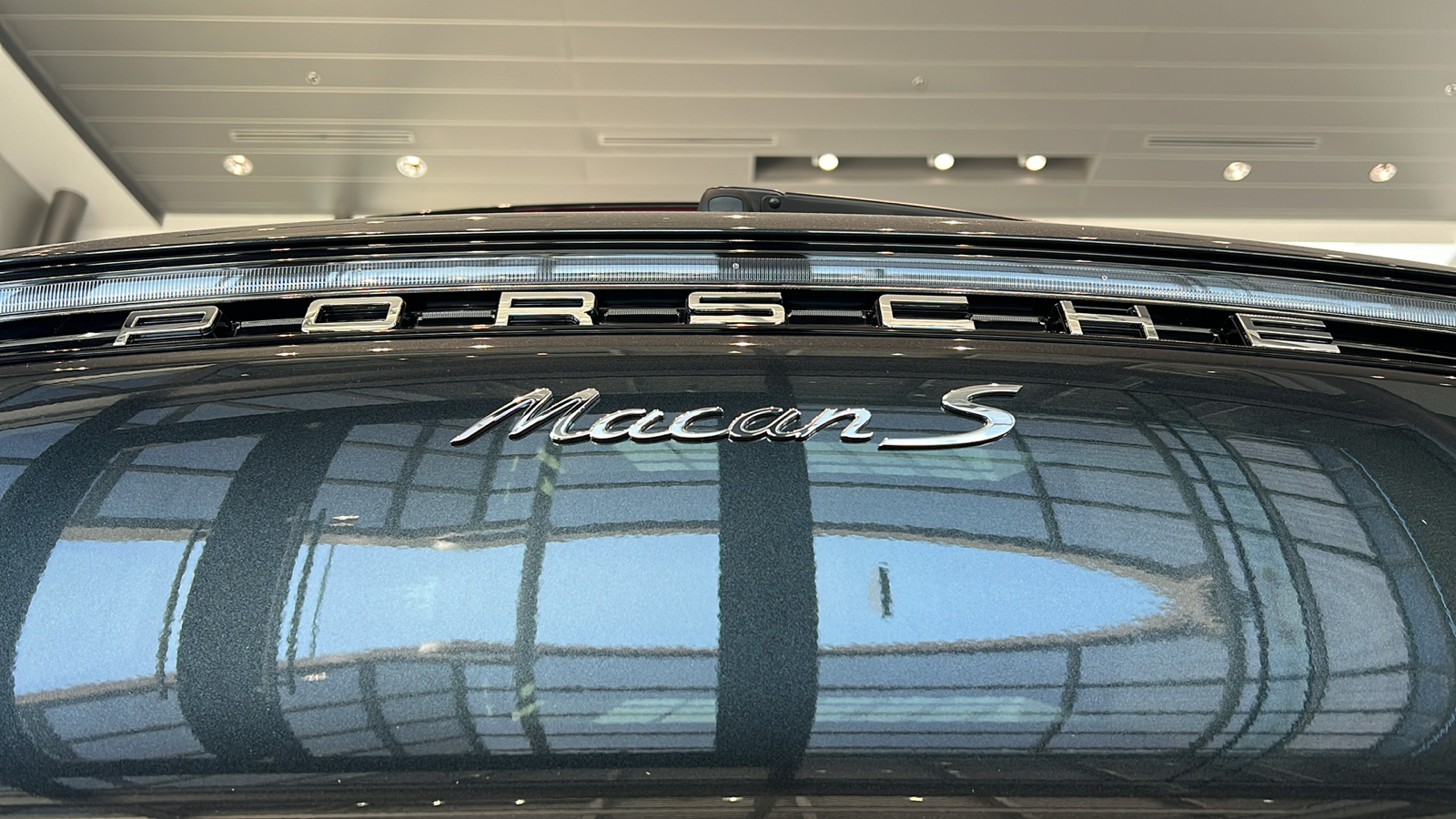 2024 Porsche Macan S 15