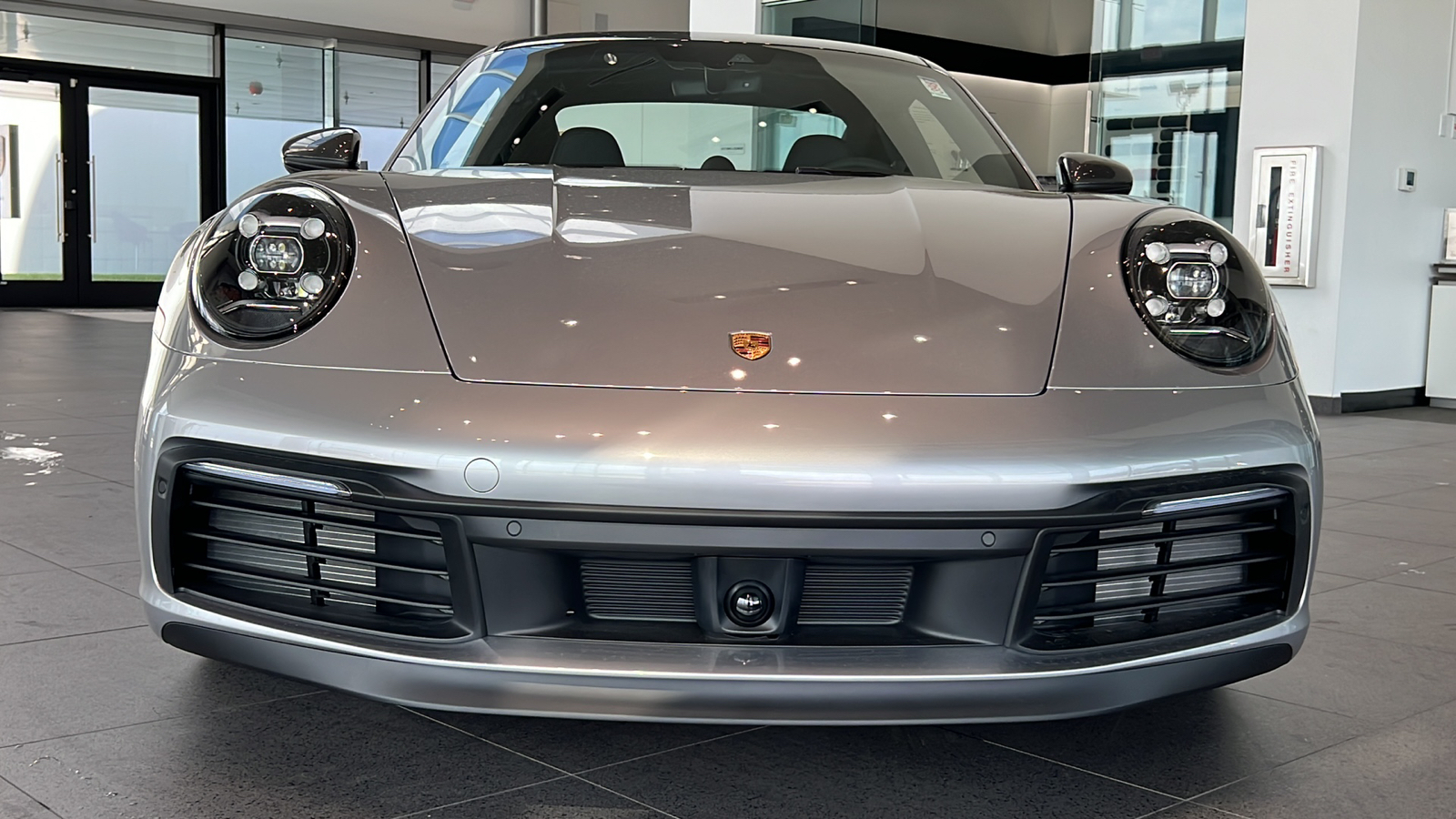 2024 Porsche 911 Carrera 3