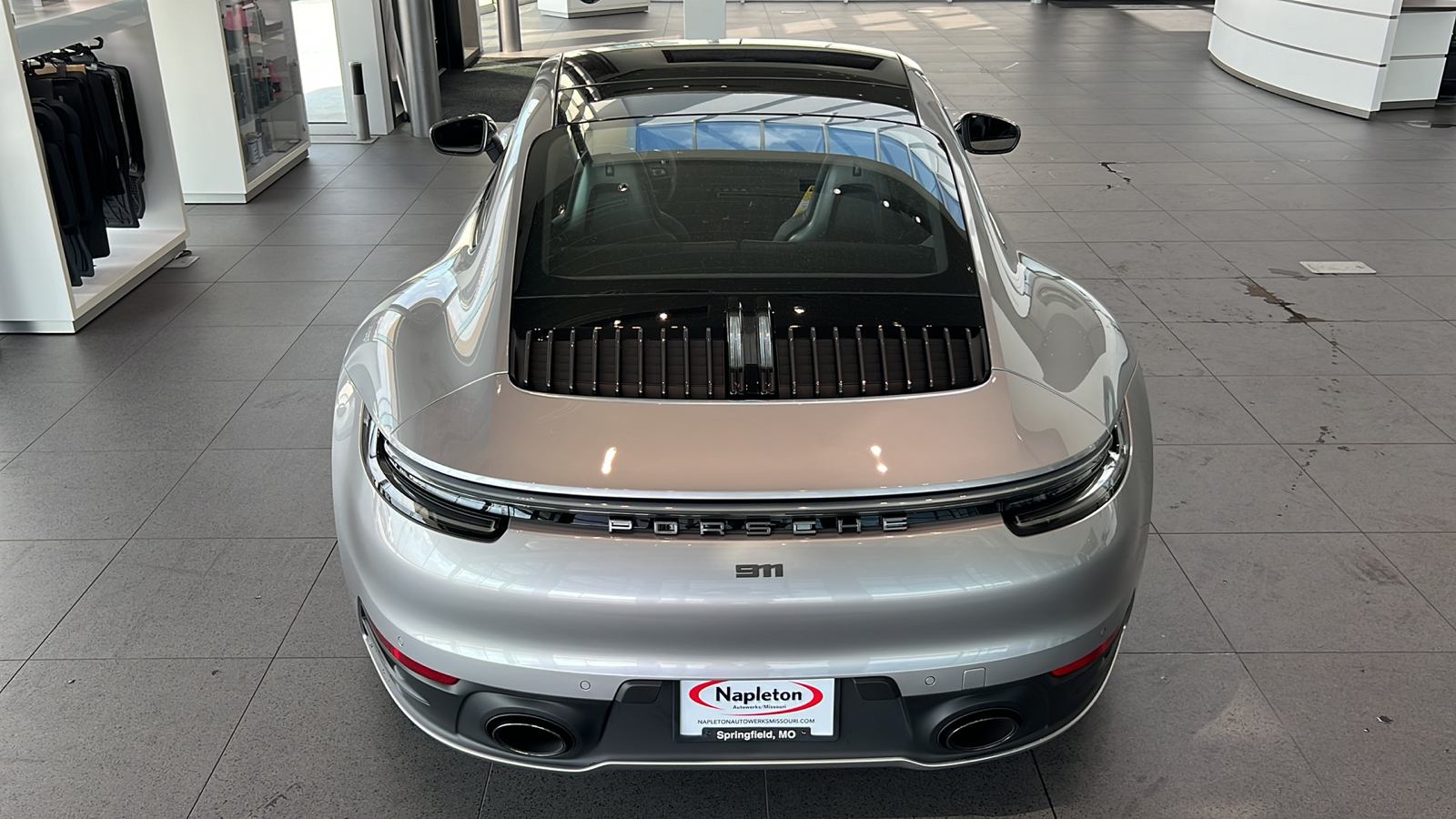 2024 Porsche 911 Carrera 11