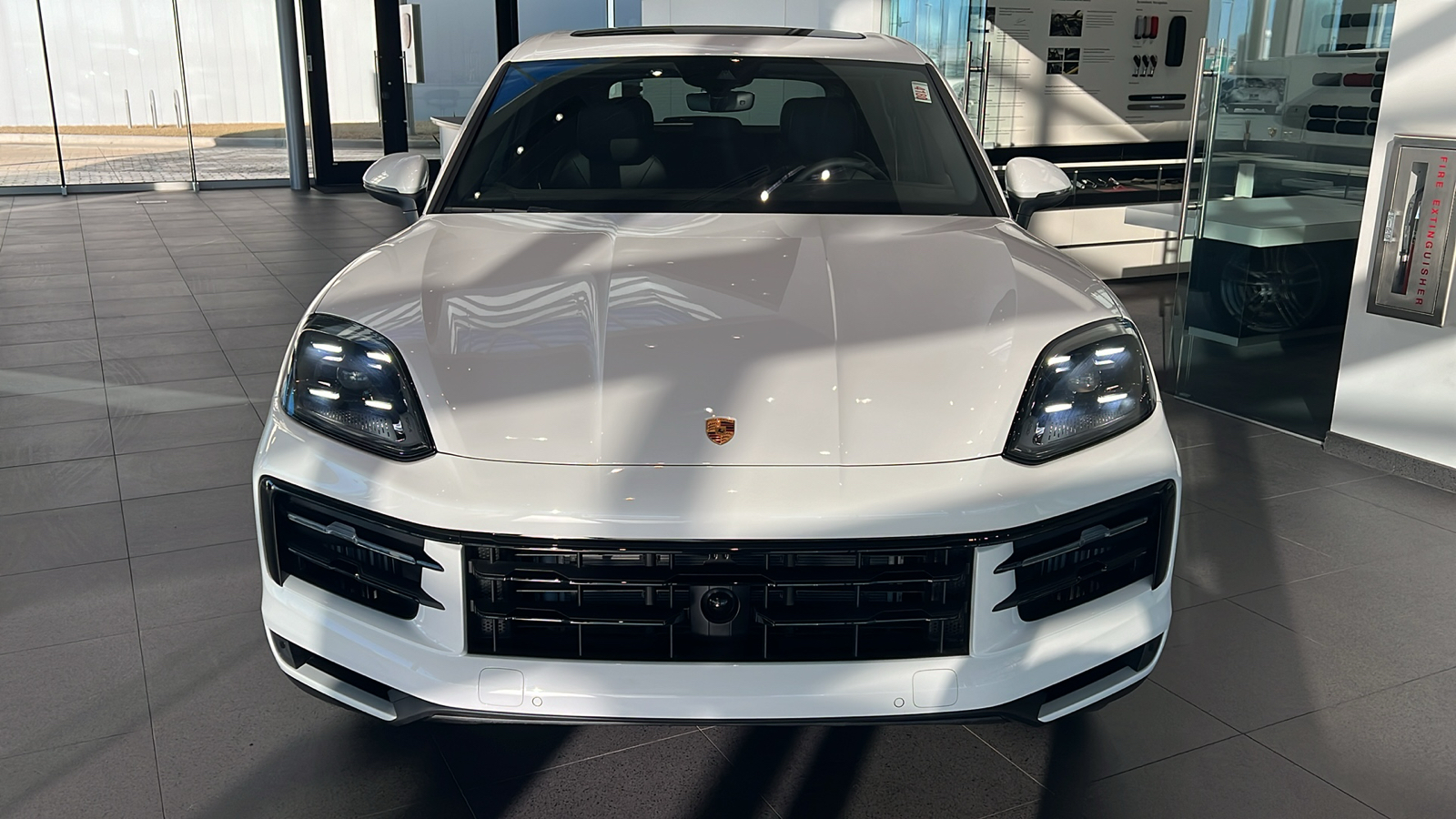 2024 Porsche Cayenne  2