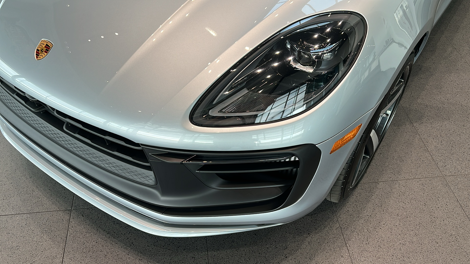 2024 Porsche Macan GTS 4