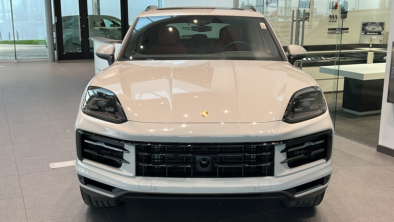 2024 Porsche Cayenne  2