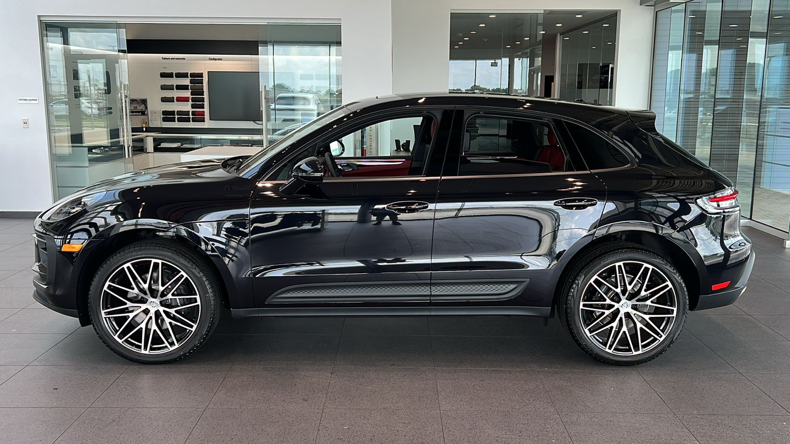 2024 Porsche Macan Base 7