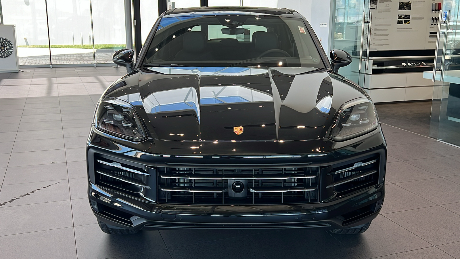 2024 Porsche Cayenne Base 3