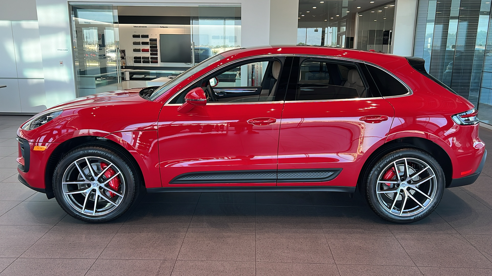 2024 Porsche Macan S 7