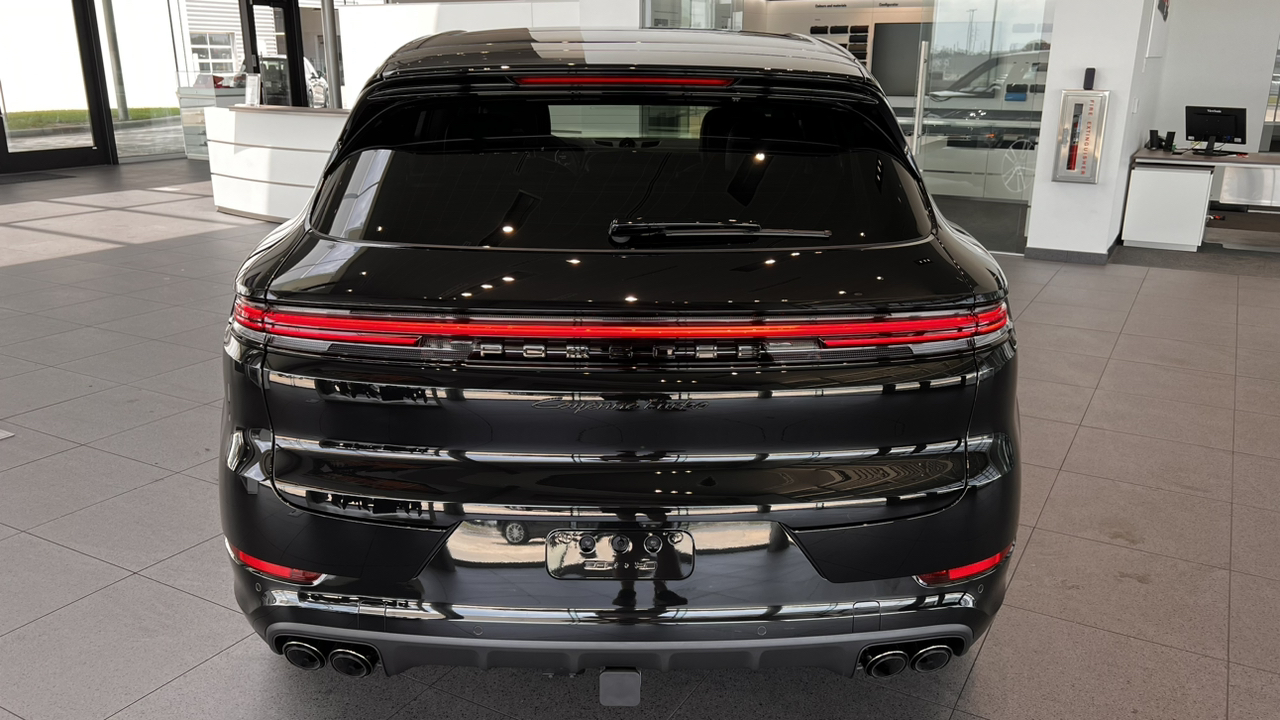 2024 Porsche Cayenne Turbo E-Hybrid 9