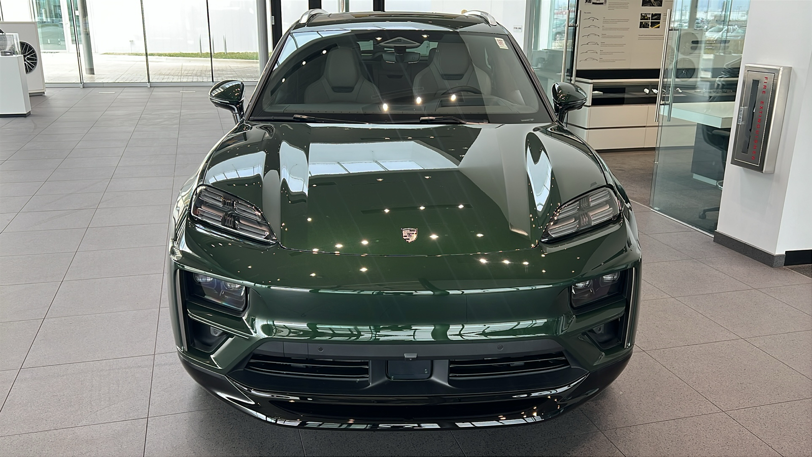 2024 Porsche Macan Turbo Electric 3