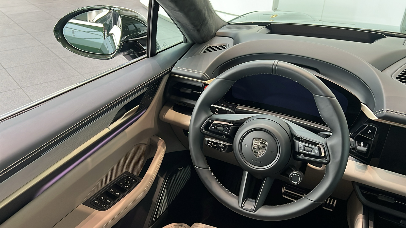 2024 Porsche Macan Turbo Electric 22