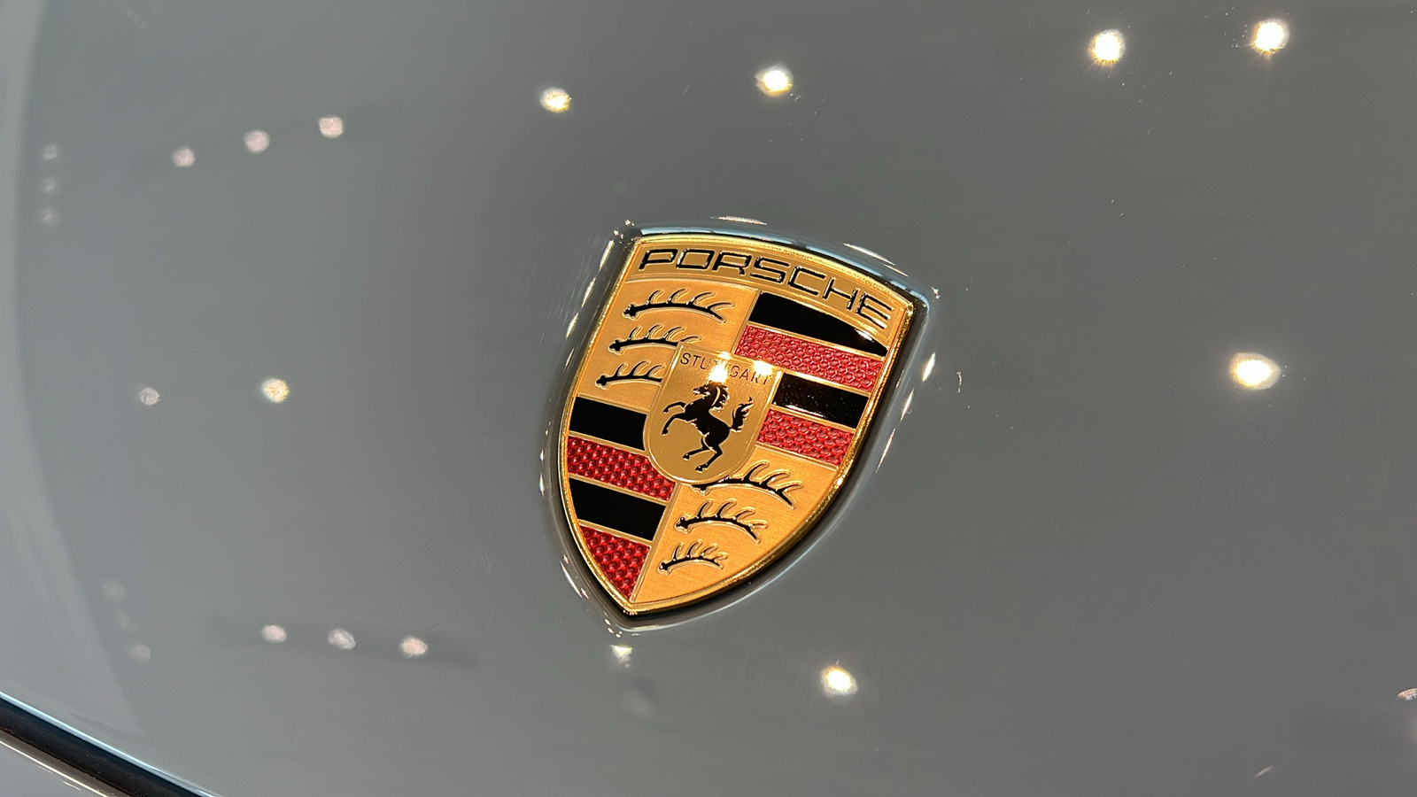 2025 Porsche Cayenne GTS 5