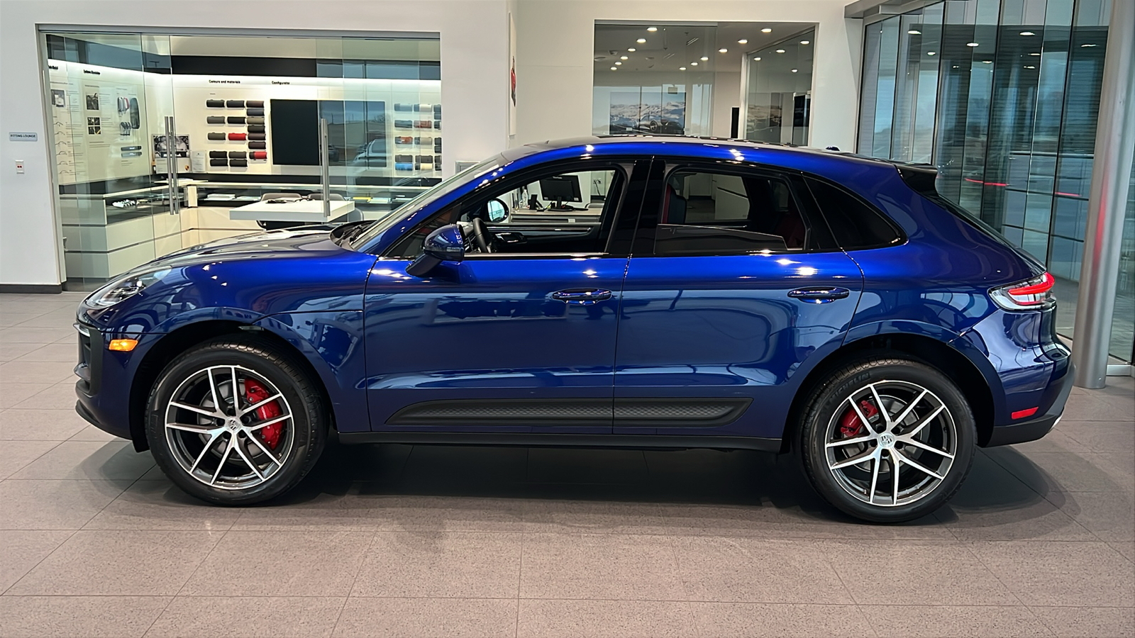 2025 Porsche Macan S 7