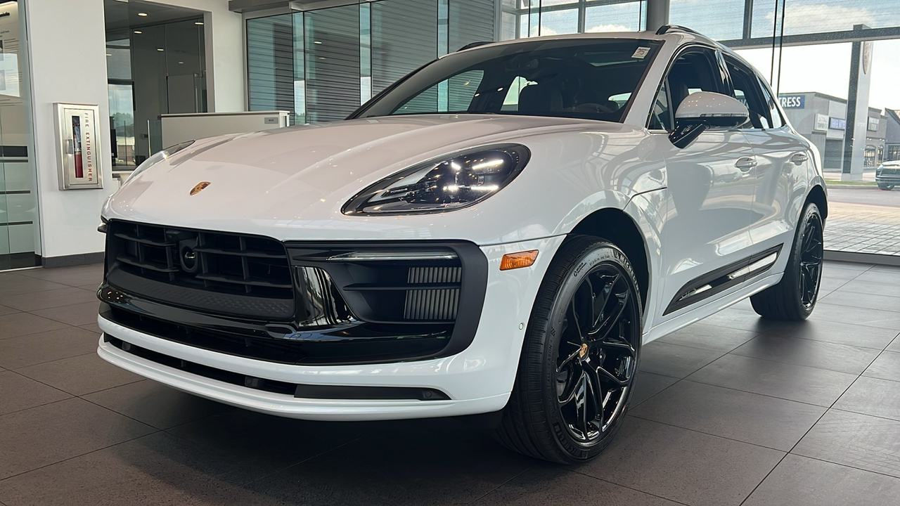 2025 Porsche Macan GTS 1