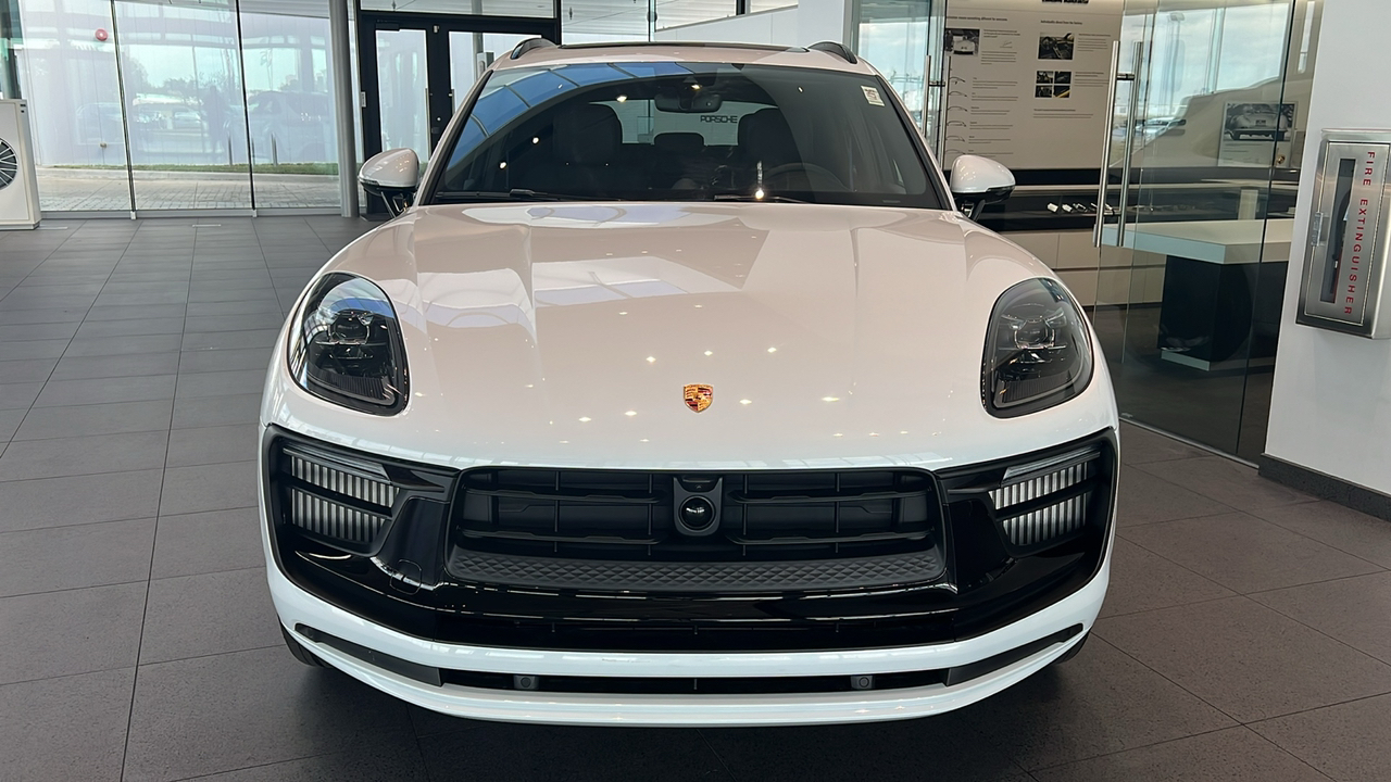 2025 Porsche Macan GTS 3