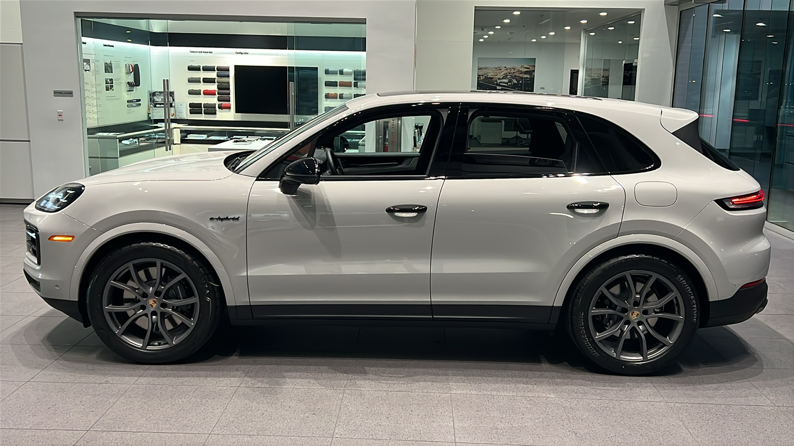 2025 Porsche Cayenne S E-Hybrid 7