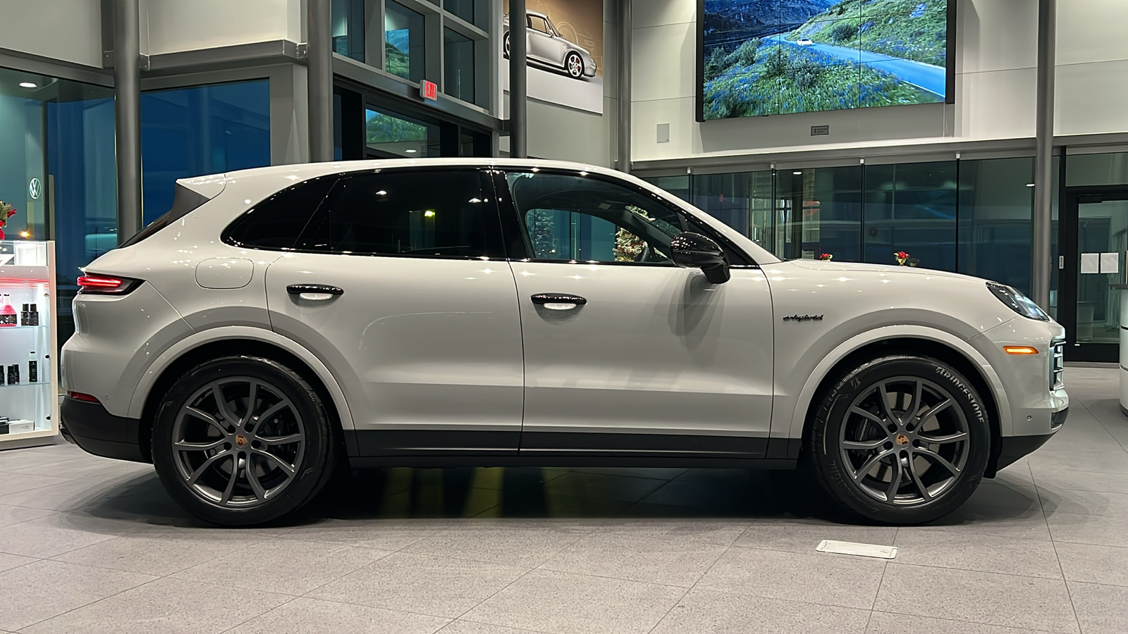 2025 Porsche Cayenne S E-Hybrid 17