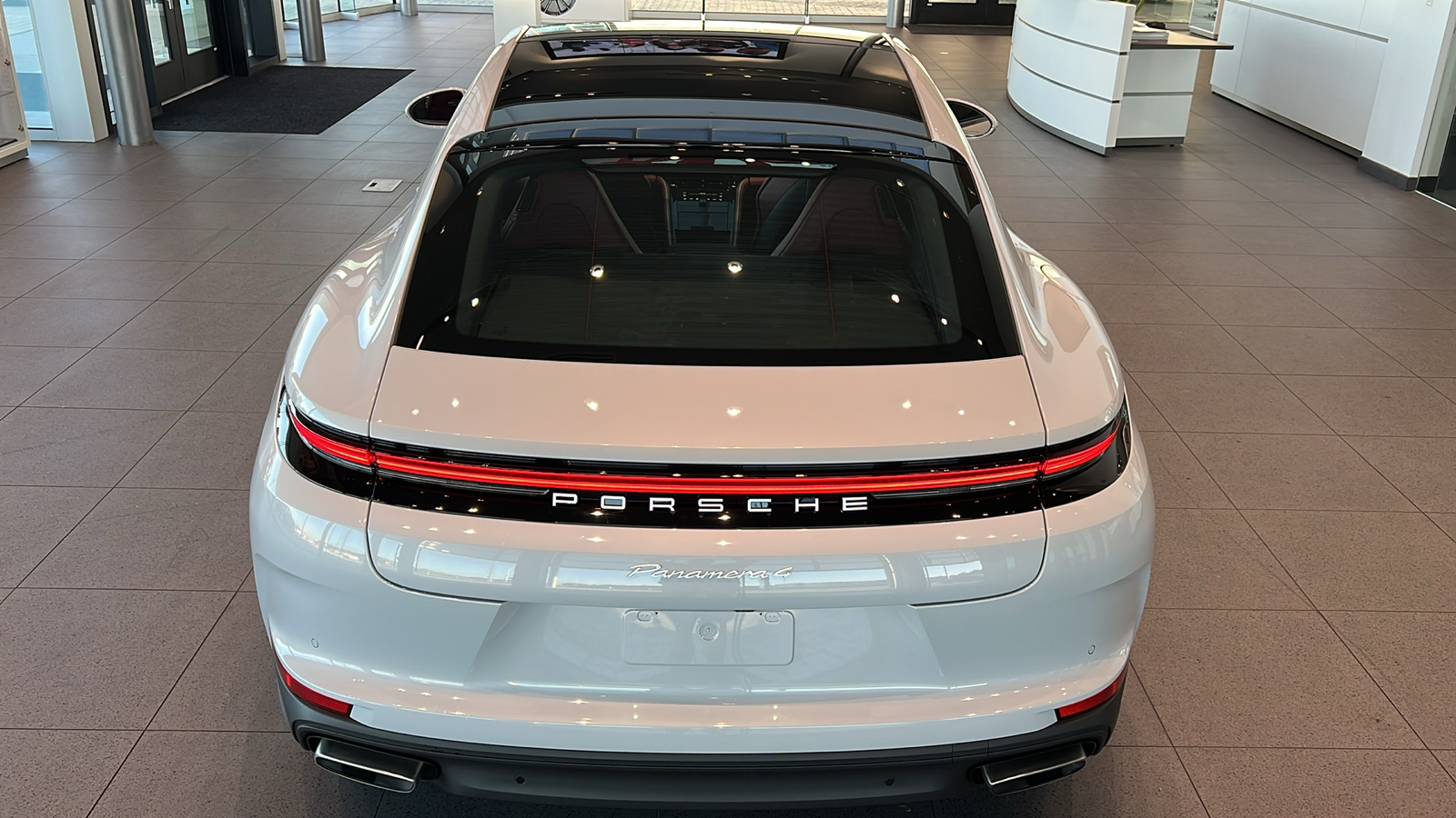 2025 Porsche Panamera Base 10