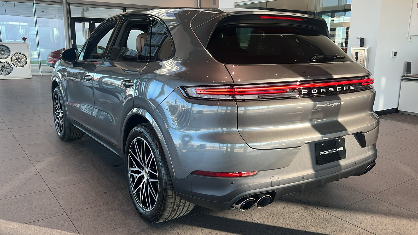 2025 Porsche Cayenne Base 10