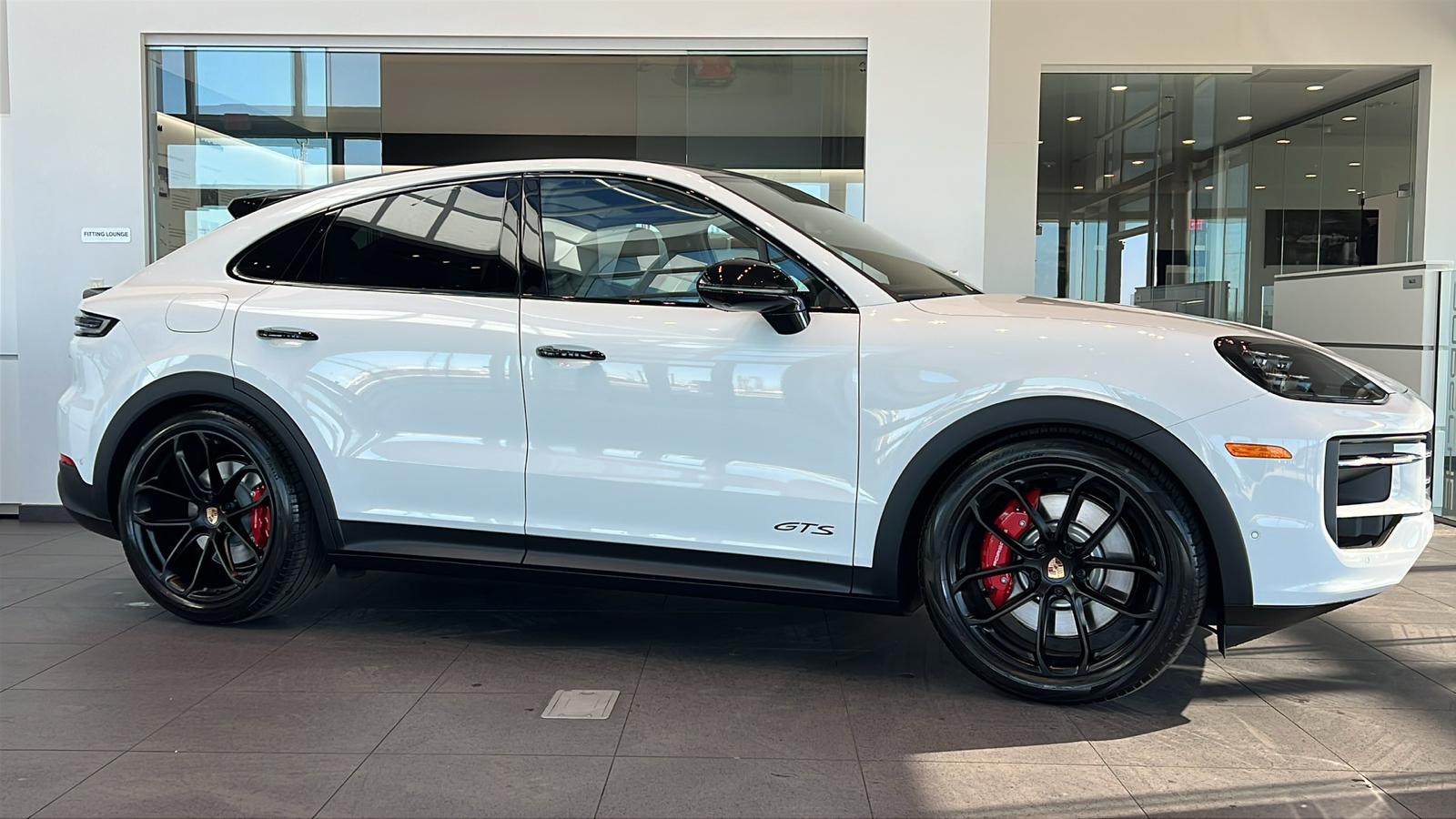 2025 Porsche Cayenne GTS Coupe 2