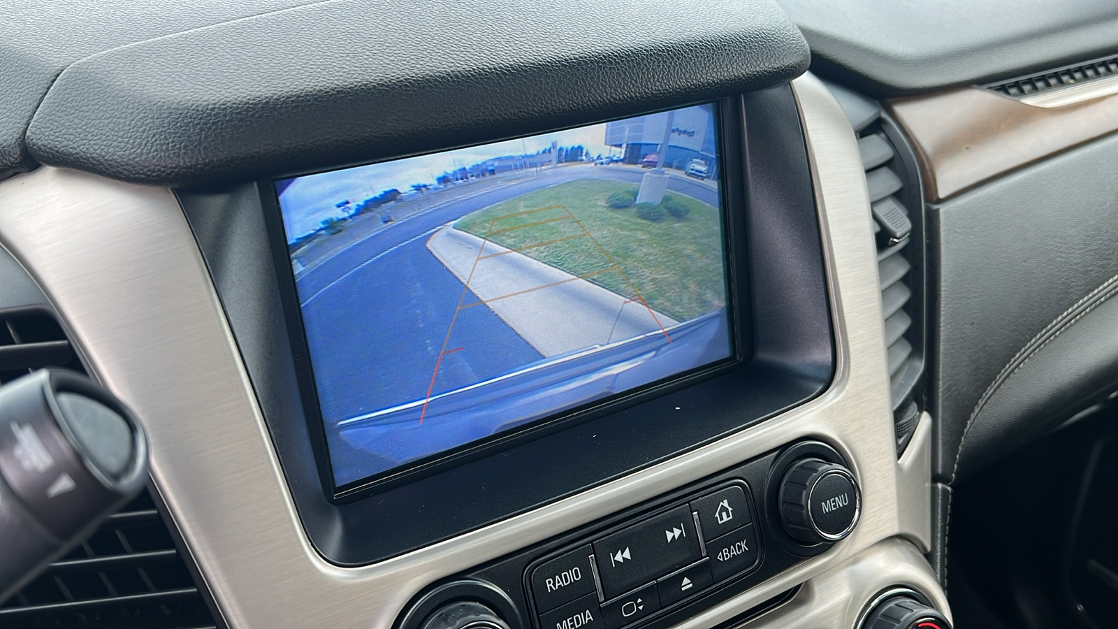 2020 GMC Yukon XL Denali 24