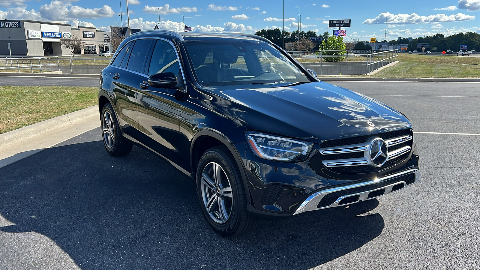 2021 Mercedes-Benz GLC GLC 300 12