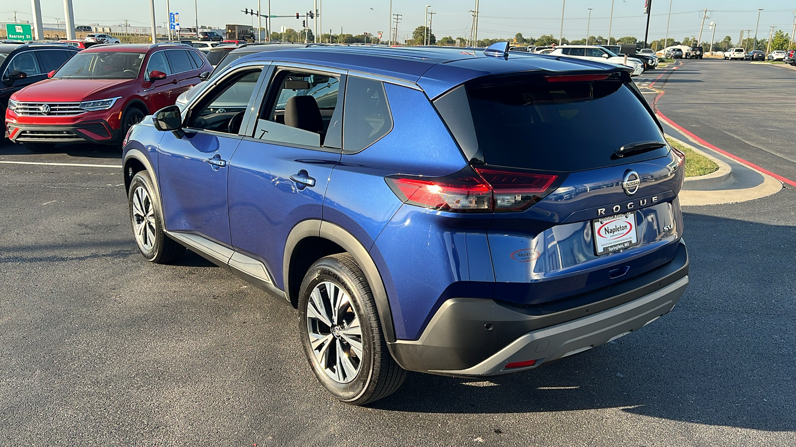 2021 Nissan Rogue SV 4