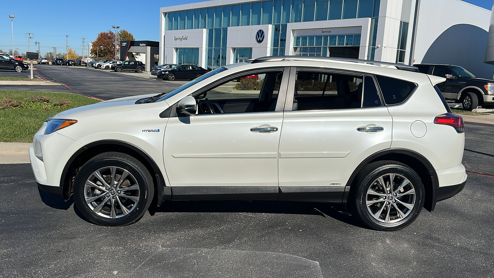 2017 Toyota RAV4 Hybrid Limited 2