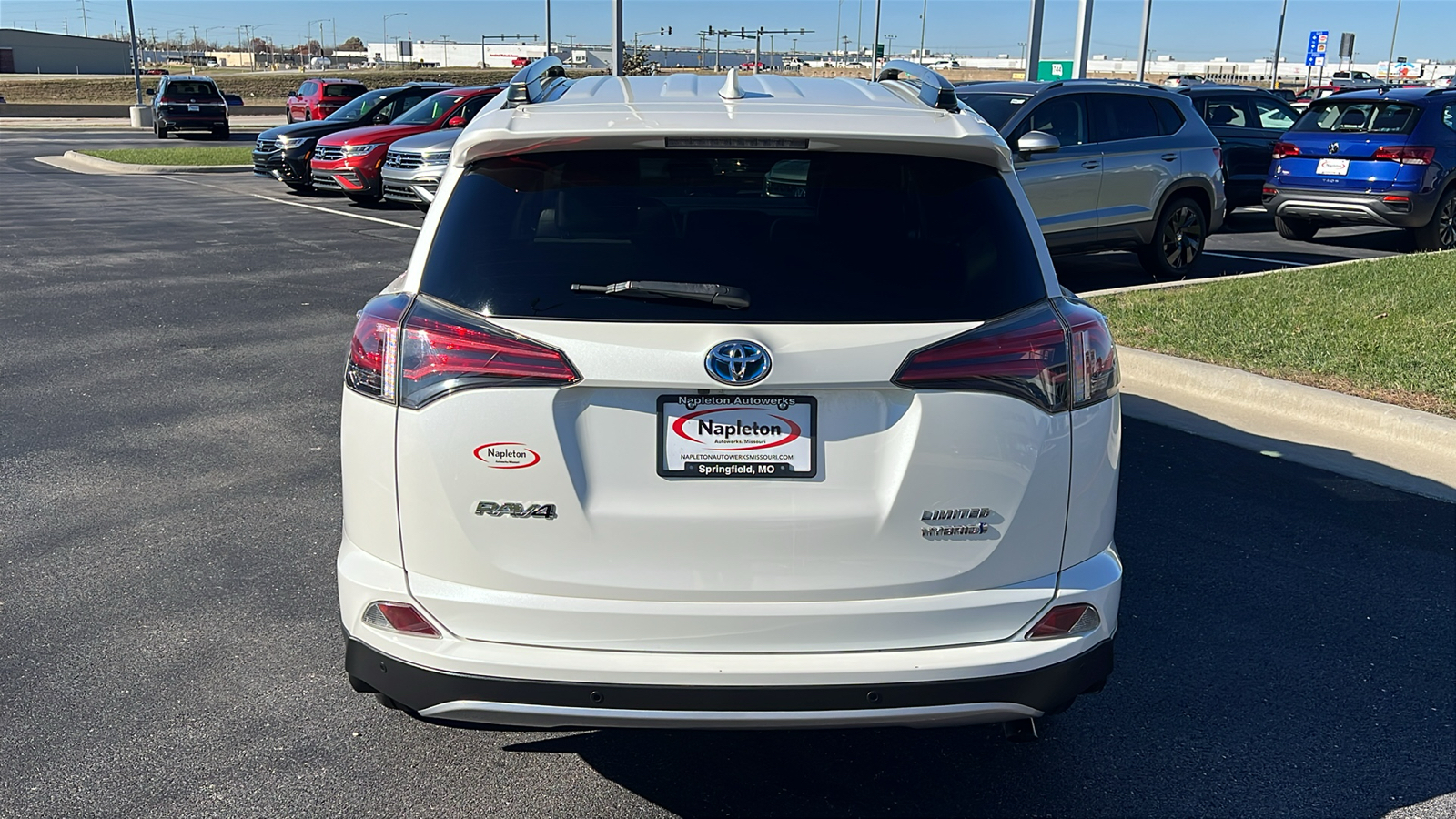 2017 Toyota RAV4 Hybrid Limited 5