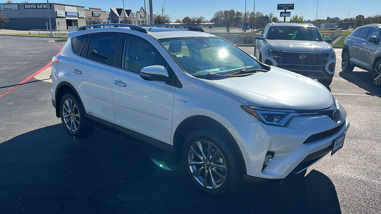 2017 Toyota RAV4 Hybrid Limited 11