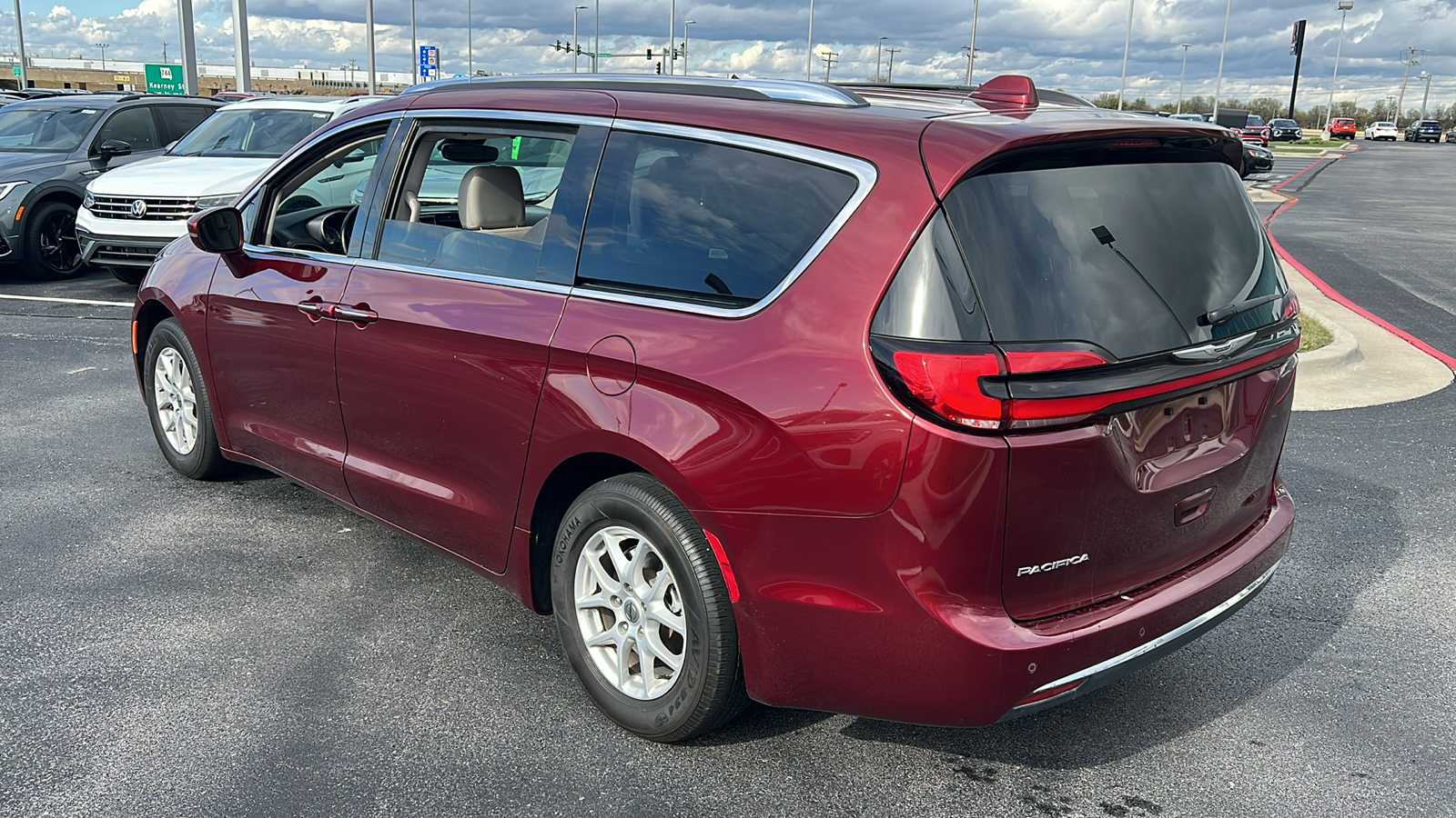 2021 Chrysler Pacifica Touring L 4