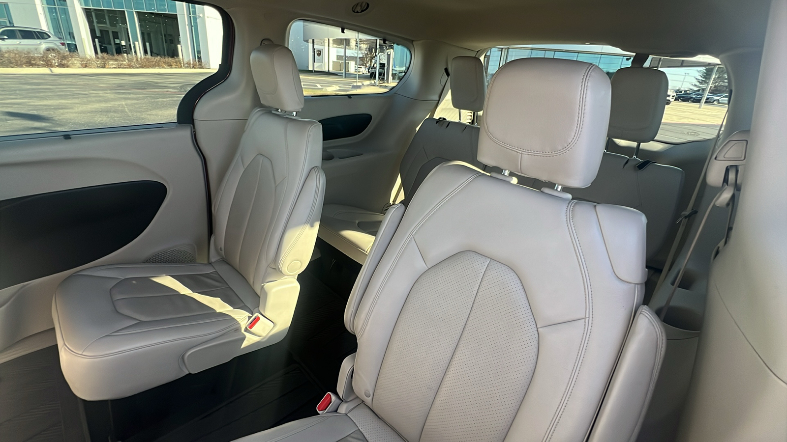 2021 Chrysler Pacifica Touring L 13