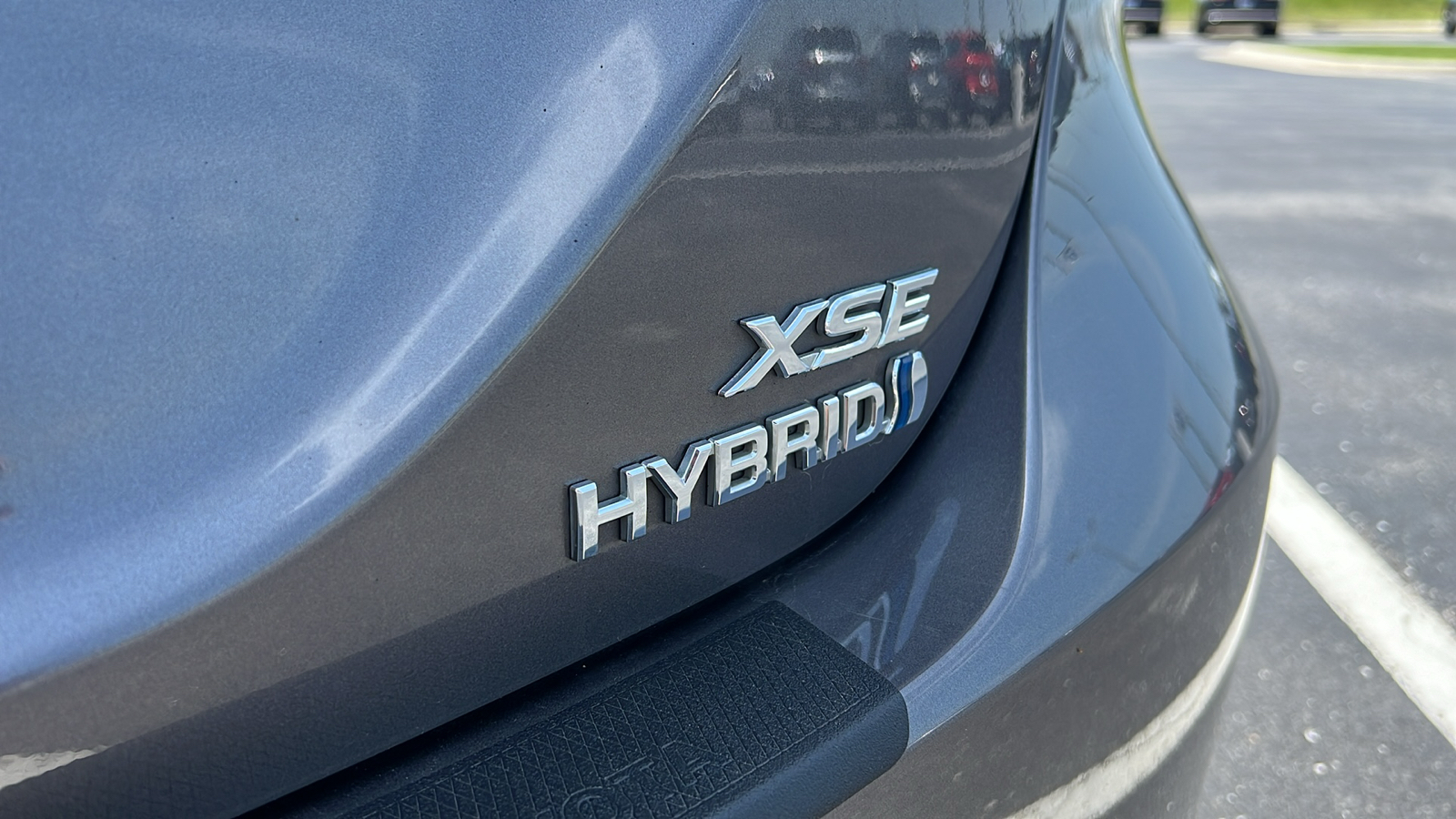 2022 Toyota Camry Hybrid XSE 8