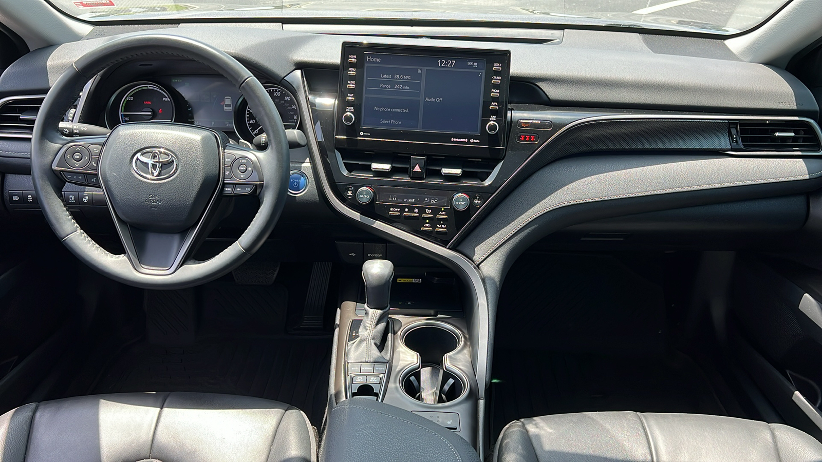 2022 Toyota Camry Hybrid XSE 14