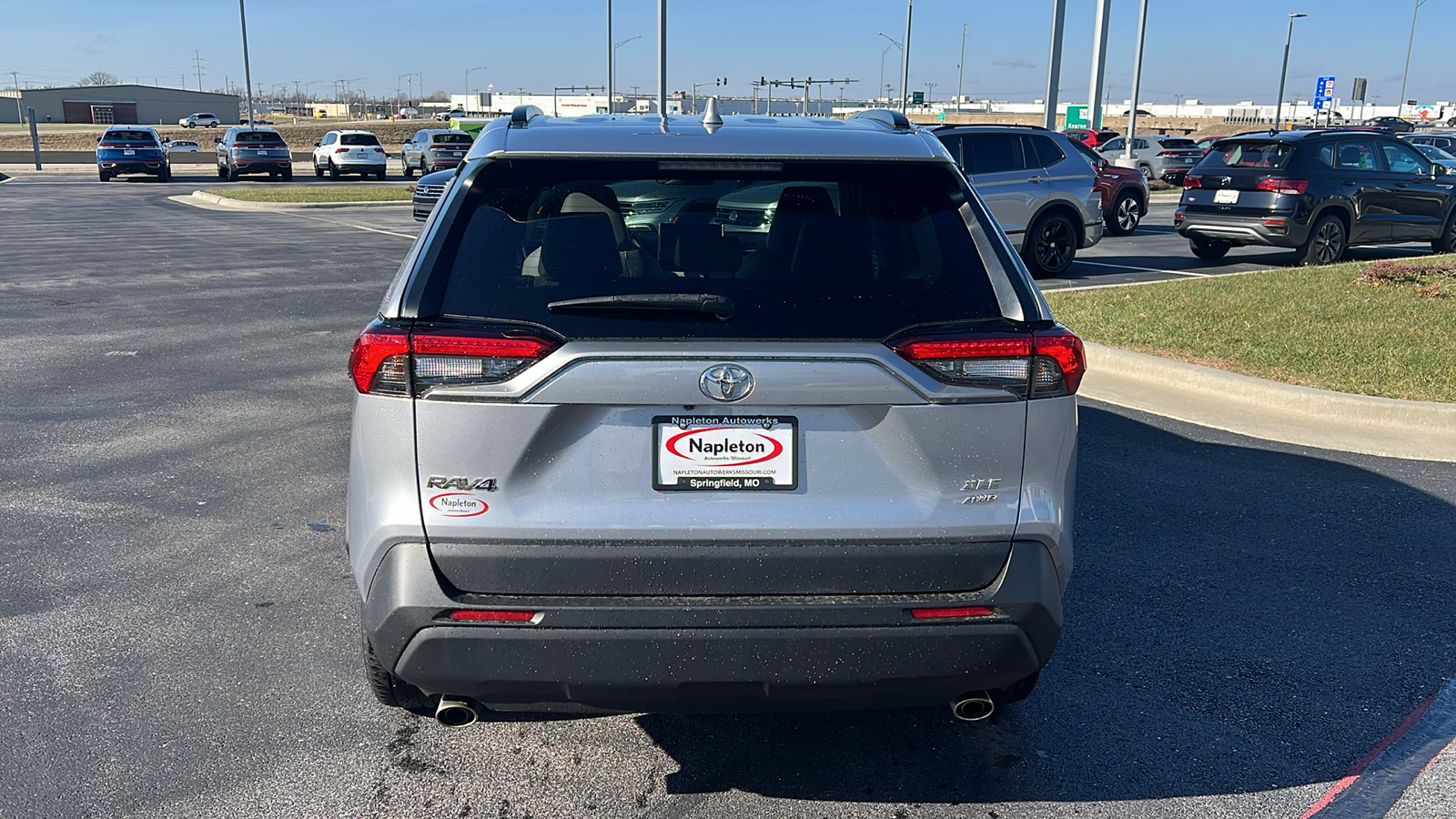 2022 Toyota RAV4 XLE Premium 5