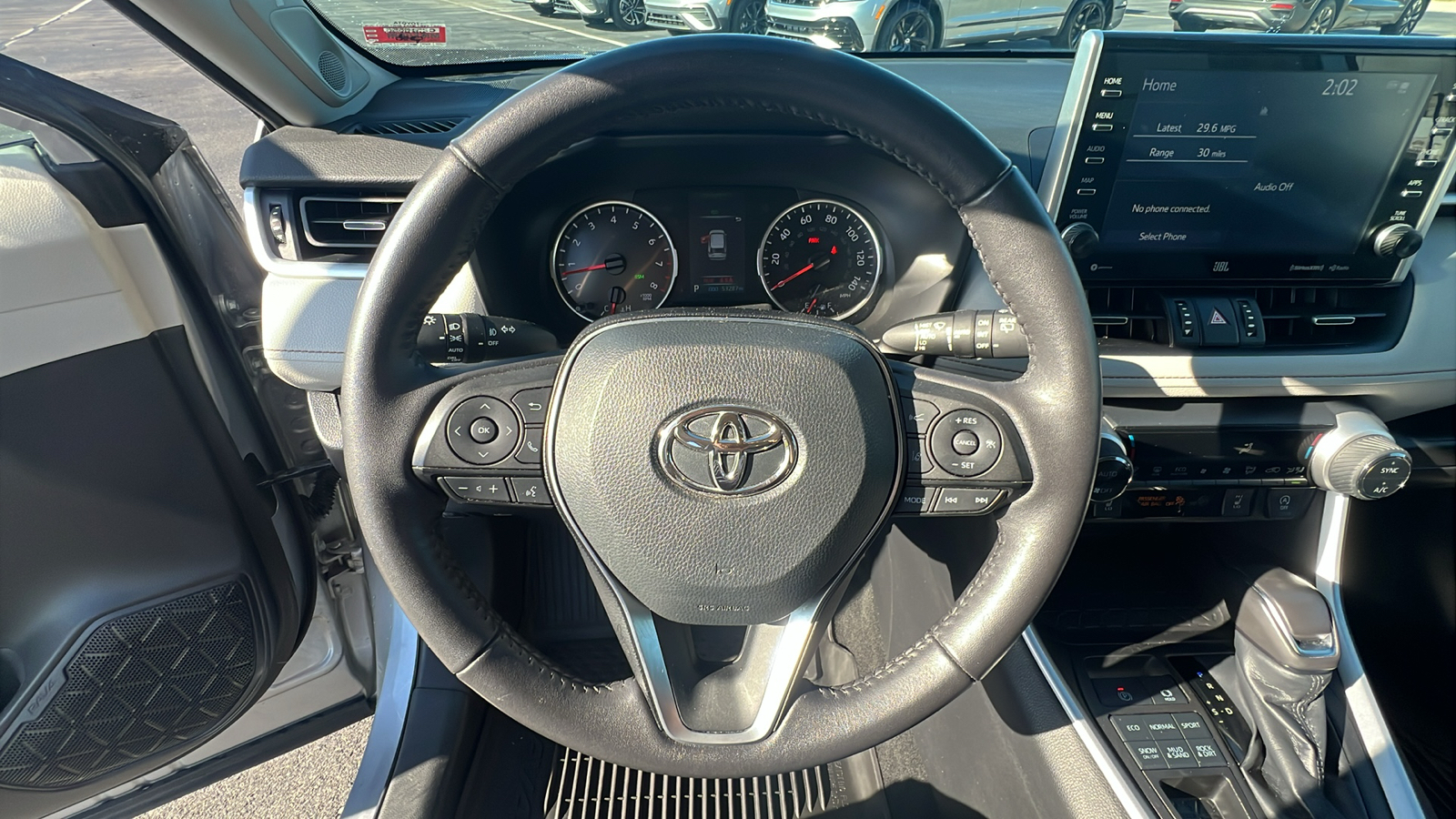 2022 Toyota RAV4 XLE Premium 18