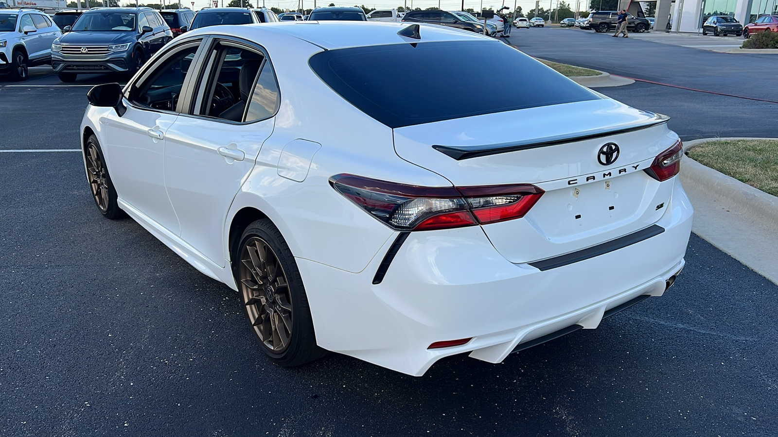 2023 Toyota Camry SE Nightshade 4