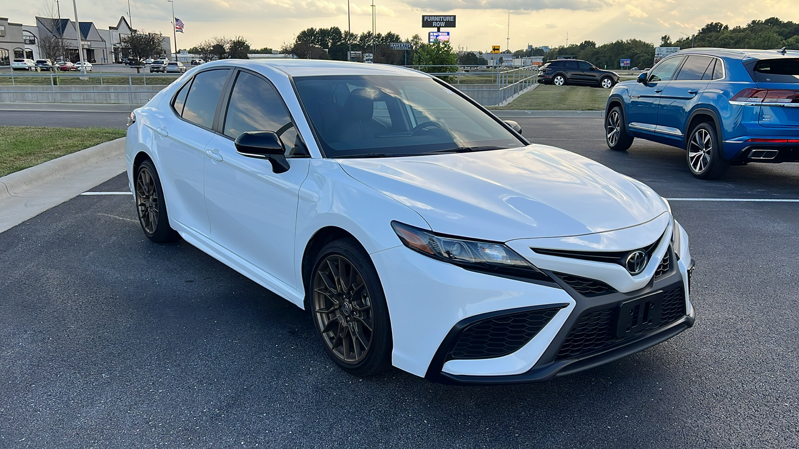 2023 Toyota Camry SE Nightshade 9