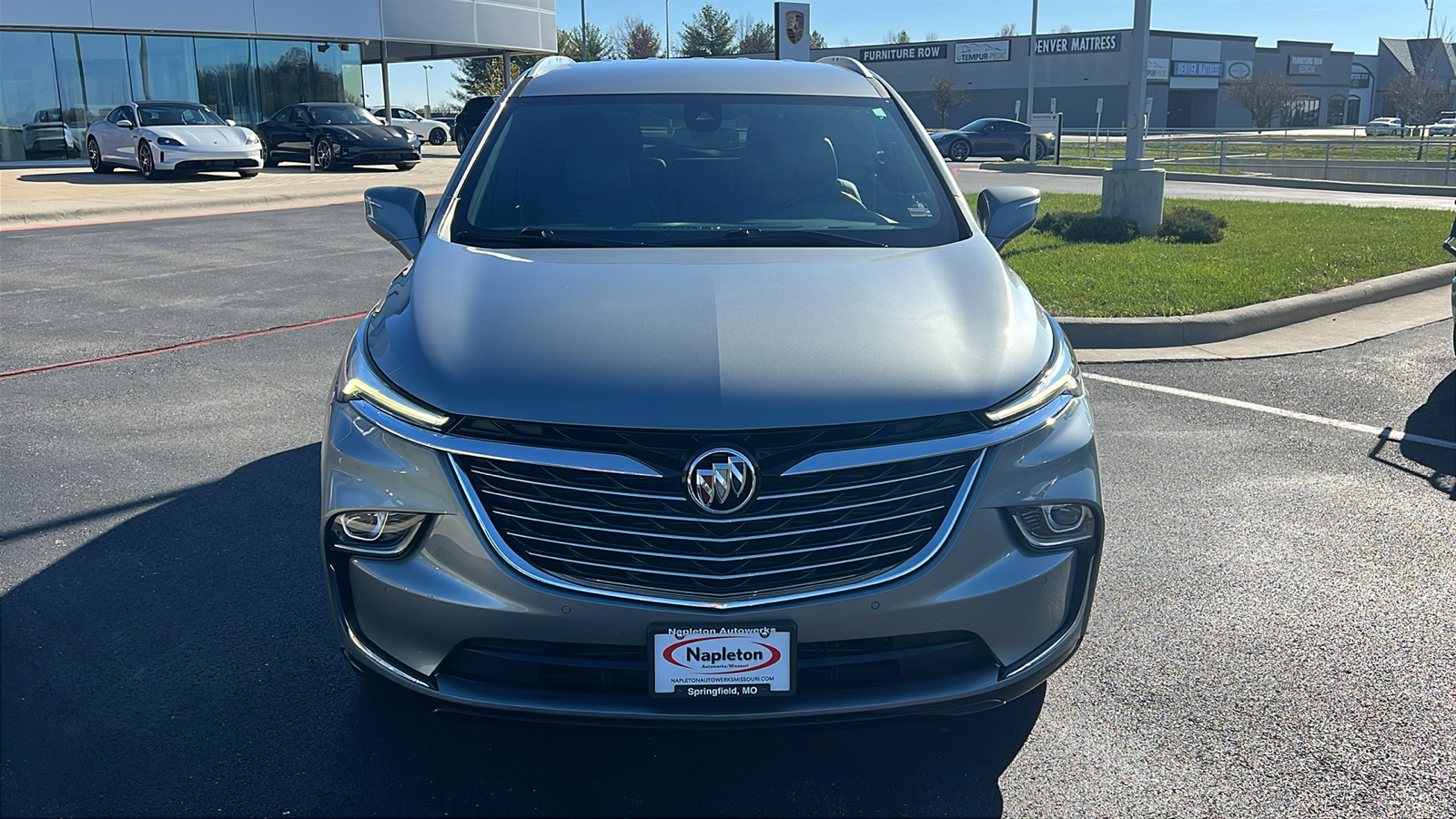 2023 Buick Enclave Essence 11