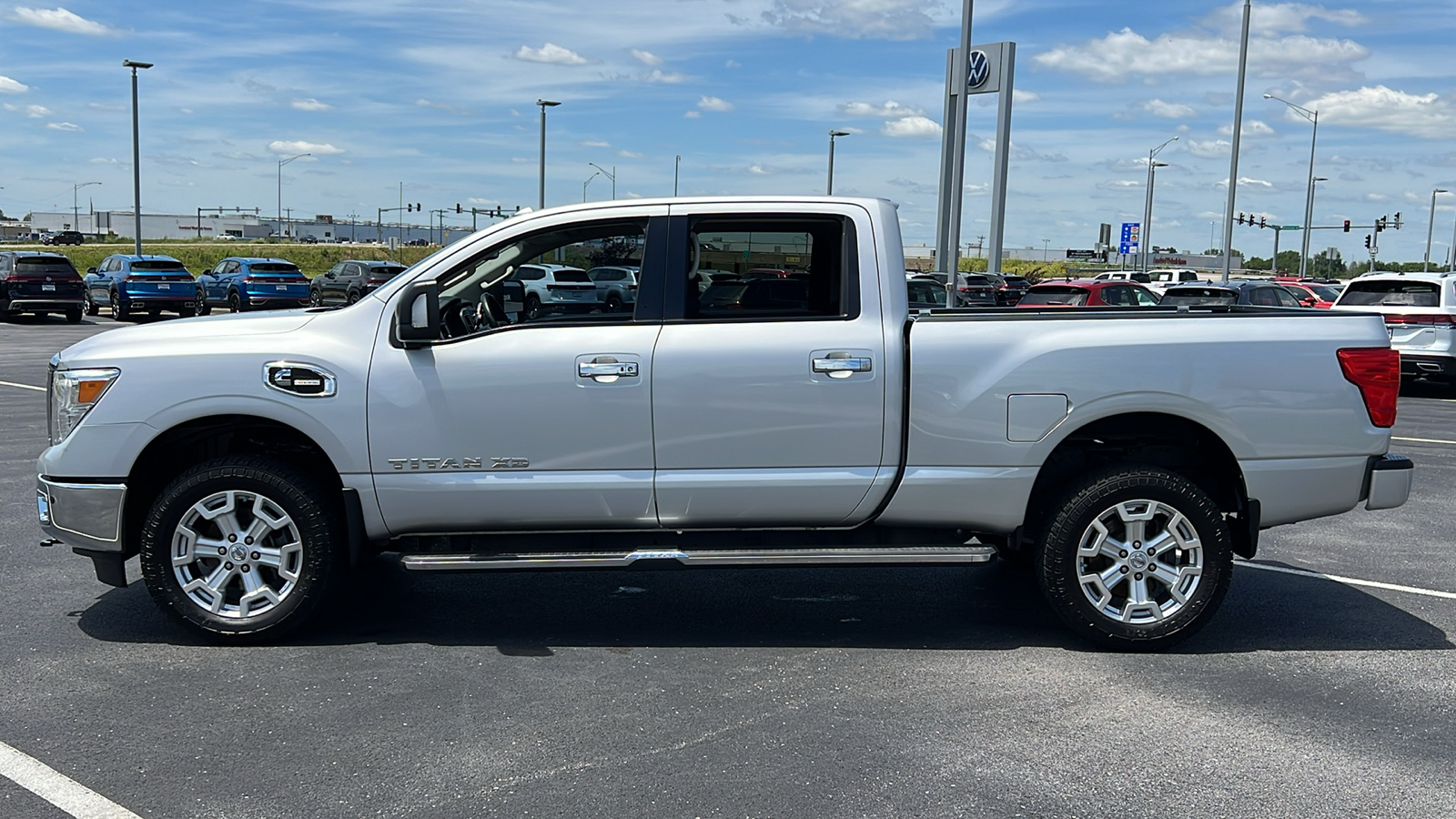 2016 Nissan Titan XD SV 2WD Crew Cab Diesel 4