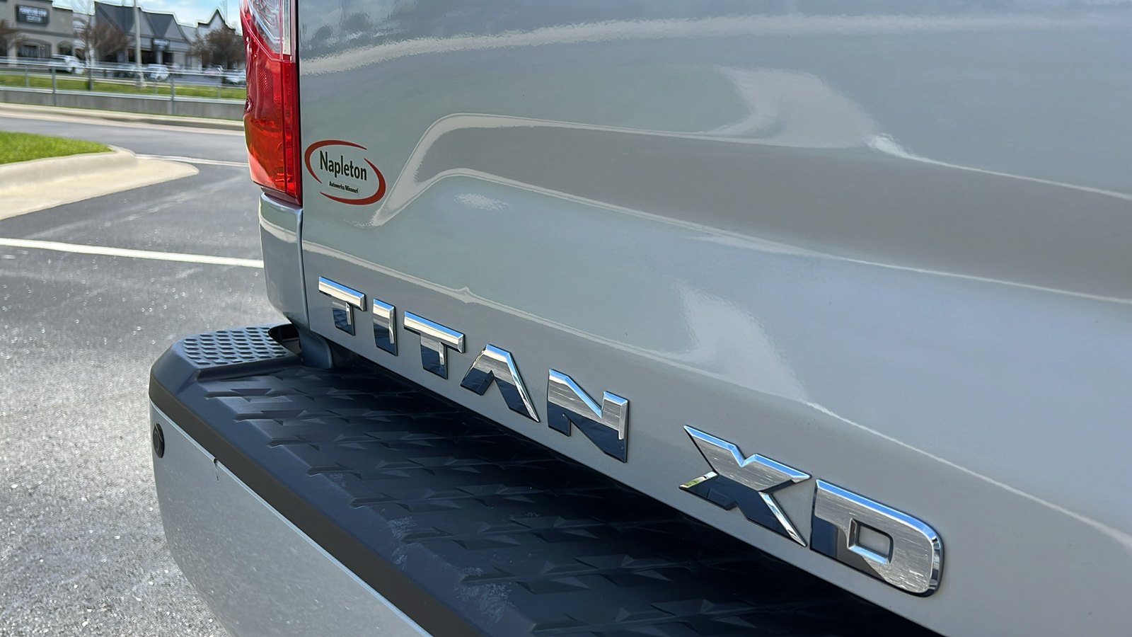 2016 Nissan Titan XD SV 2WD Crew Cab Diesel 8